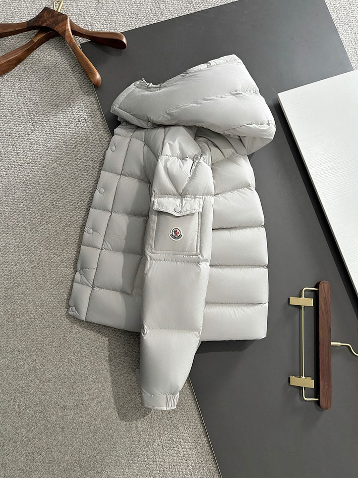 最高級モンクレールスーパーコピー Moncler Maya 70ショートダウンジャケット グレー 2524925 レディース モンクレール ダウン - 画像 (5)
