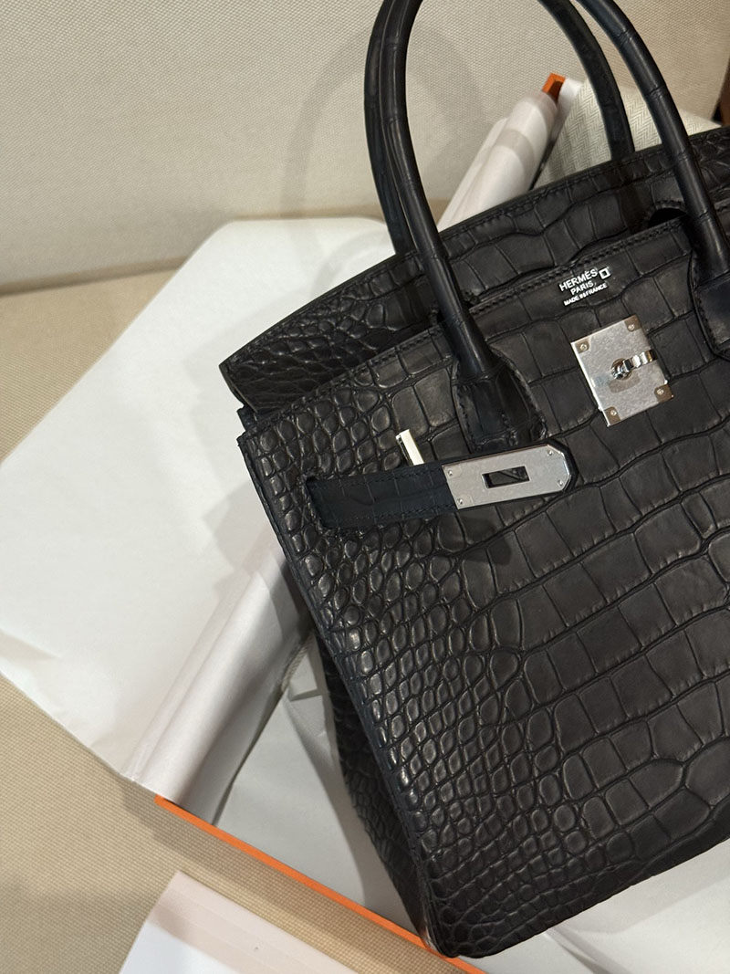 レディース エルメス バッグ HERMES バーキン25 黒 ブラック クロコダイル アリゲーターマット シルバー金具 2526026 バーキン クロコ 定価 - 画像 (14)