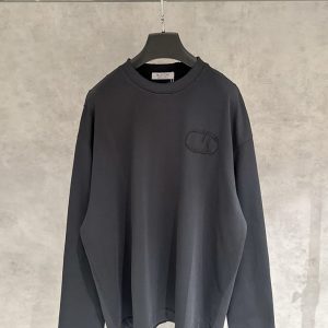 ヴァレンティノ トレーナー