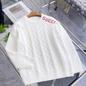 グッチ セーター アウトレット