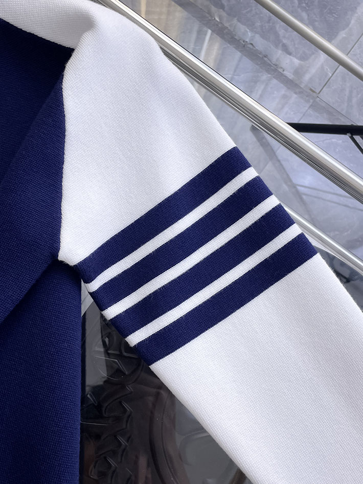 最高級トムブラウンスーパーコピー TB ニット セーター メンズ・レディース兼用 ホワイト/レッド/ブルー 2525049 トム ブラウン アウトレット 御殿場 - 画像 (3)