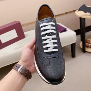 スニーカー メンズ 40代