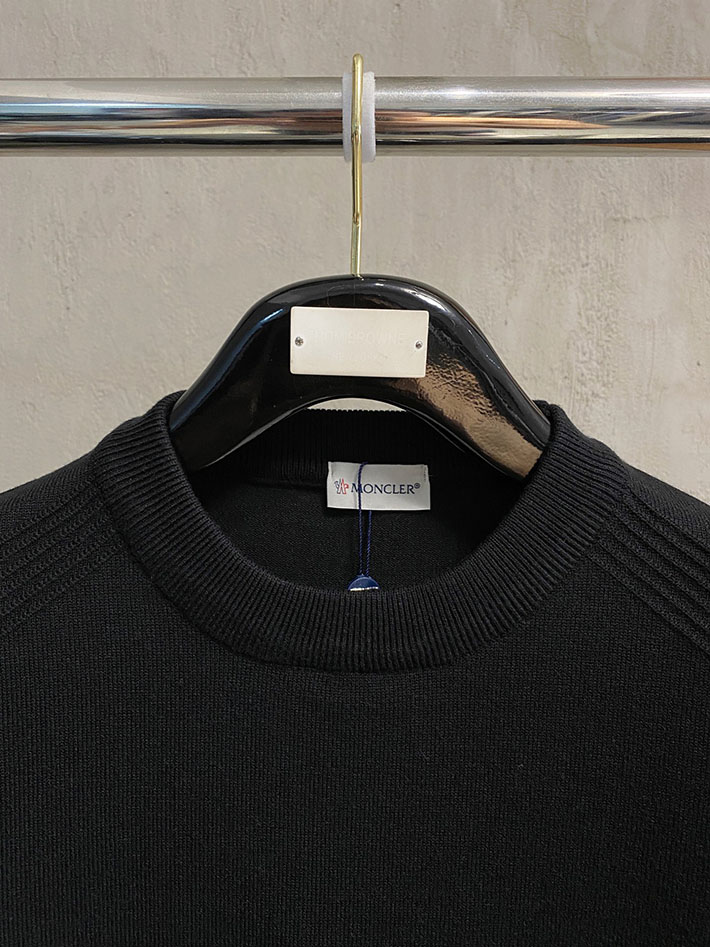 最高級モンクレールスーパーコピー 秋冬 コーデ メンズ 服 シンプル ファッション オシャレ 大人 ブラック 2525072 モンクレールニットセーター - 画像 (9)
