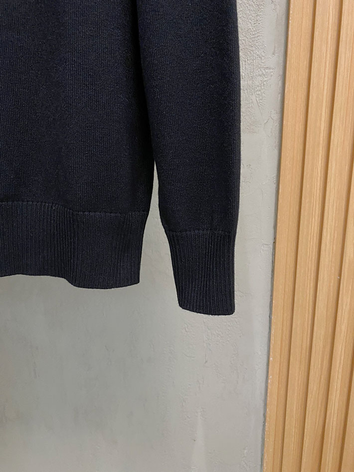 最高級モンクレールスーパーコピー 秋冬 コーデ メンズ 服 シンプル ファッション オシャレ 大人 ブラック 2525072 モンクレールニットセーター - 画像 (4)