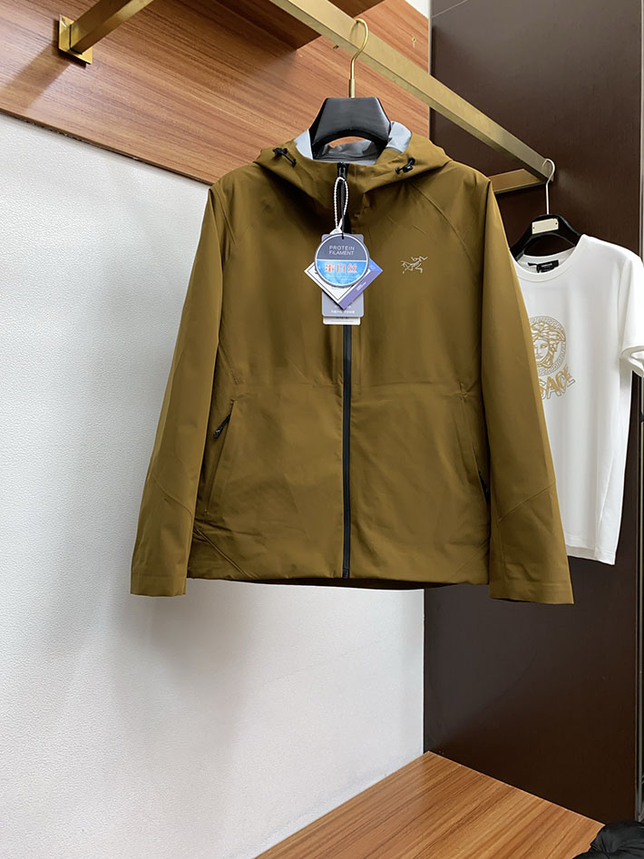 アークテリクス ジャケット 人気