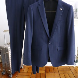 エルメススーツメンズ値段