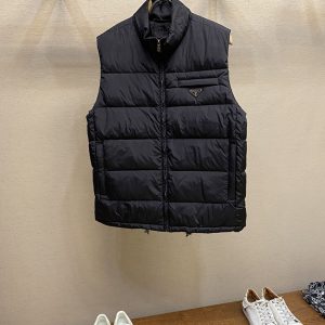 プラダ ダウンベスト アウトレット