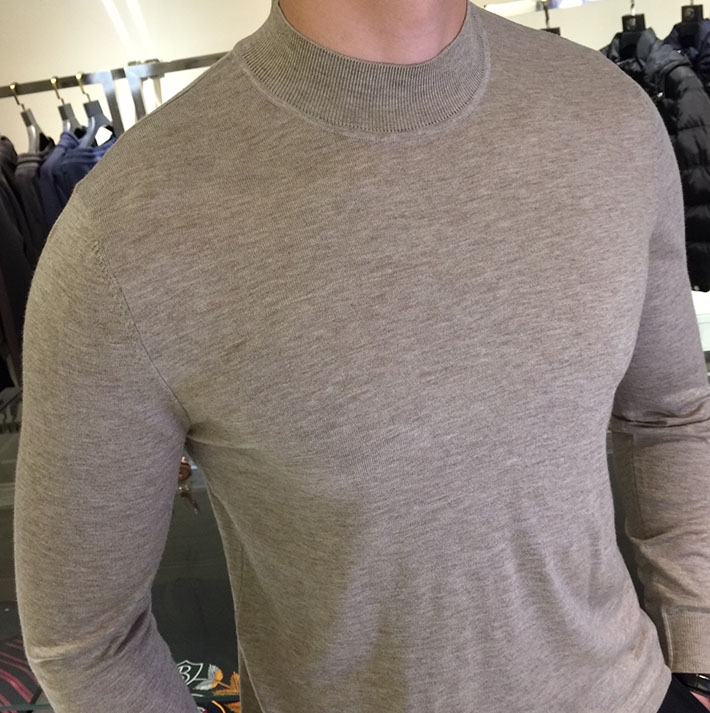 最高級ロロ・ピアーナスーパーコピー LoroPiana カシミヤハイゲージモックネックニット グレー 2525183 メンズセーター おしゃれ ブランド - 画像 (5)