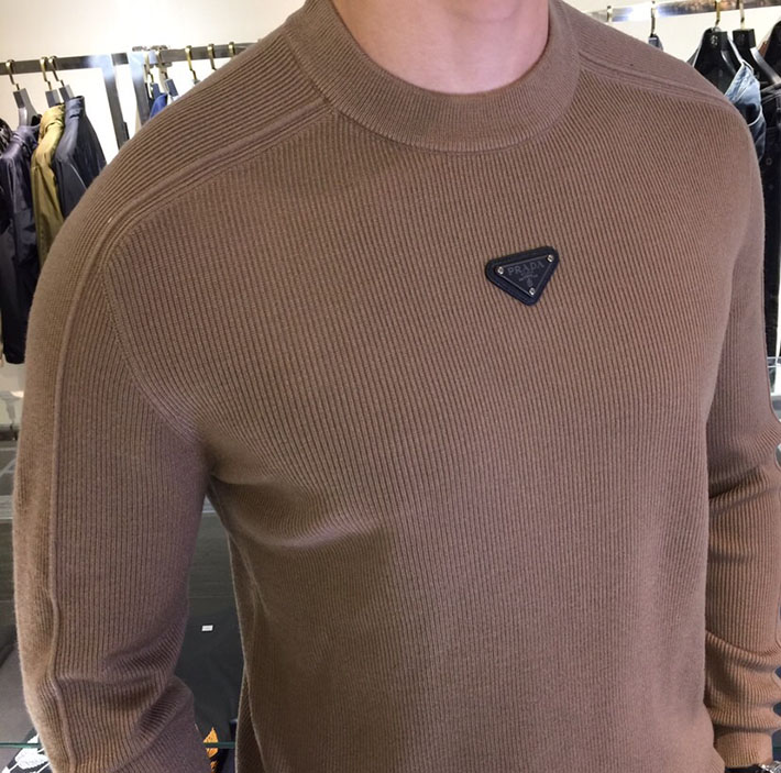 最高級プラダスーパーコピー PRADA エクストラファインウールクルーネックセーター上質ニット ブラウン 2525189 40代 ニット メンズ ブランド - 画像 (5)