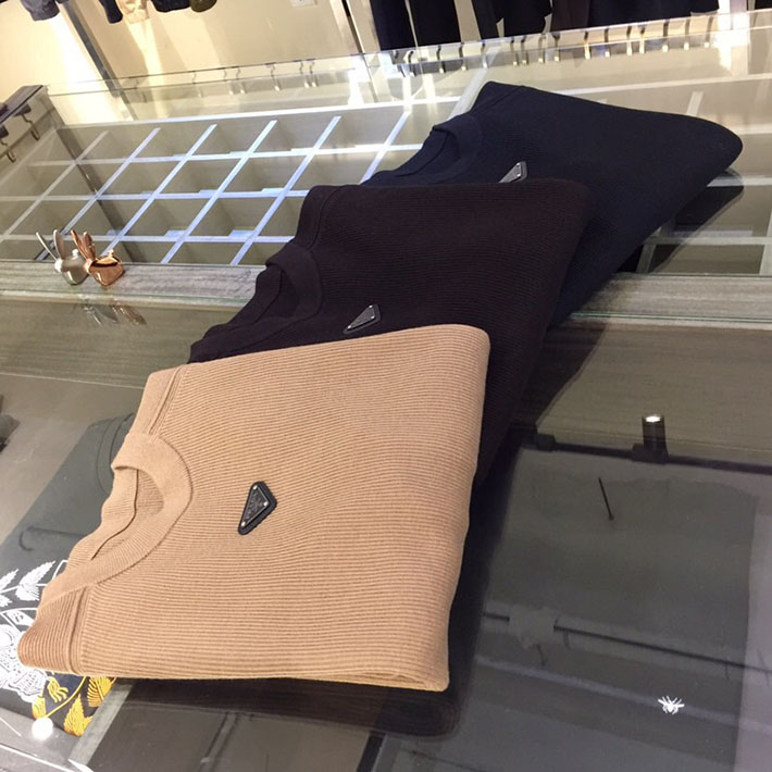 最高級プラダスーパーコピー PRADA エクストラファインウールクルーネックセーター上質ニット ブラウン 2525189 40代 ニット メンズ ブランド - 画像 (2)