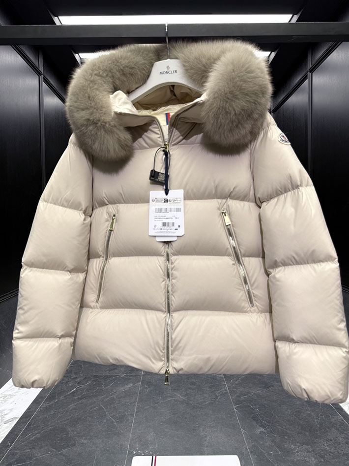 最高級モンクレールスーパーコピー Moncler Laichefurショートダウンジャケット ホワイト 2525191 モンクレール ダウン レディース 定番 - 画像 (6)