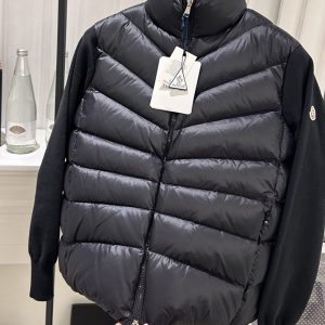 レディース モンクレール ダウンベスト