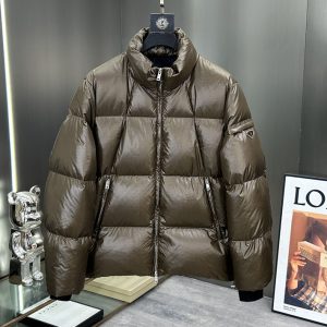 今年 流行るダウン メンズ