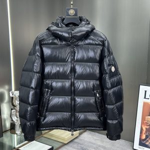 今年 流行るダウン メンズ