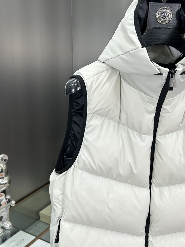 最高級モンクレールスーパーコピー Moncler GILET TRAPUNTATURA DIAGONALEダウンベスト ホワイト 2525223 ダウンベスト メンズ おしゃれ - 画像 (10)