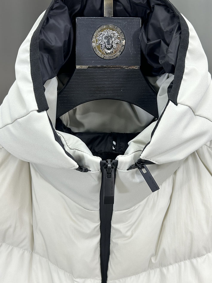 最高級モンクレールスーパーコピー Moncler GILET TRAPUNTATURA DIAGONALEダウンベスト ホワイト 2525223 ダウンベスト メンズ おしゃれ - 画像 (9)
