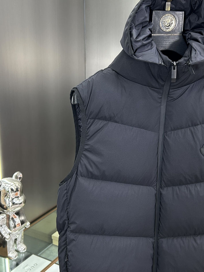最高級モンクレールスーパーコピー Moncler GILET TRAPUNTATURA DIAGONALEダウンベスト ネイビー 2525224 ダウンベスト メンズ おしゃれ - 画像 (10)