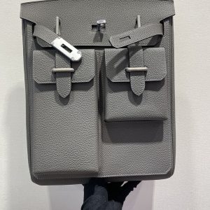 ケリーアッカド マルチポケット