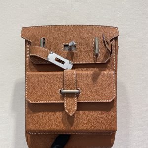 ケリーアッカド マルチポケット