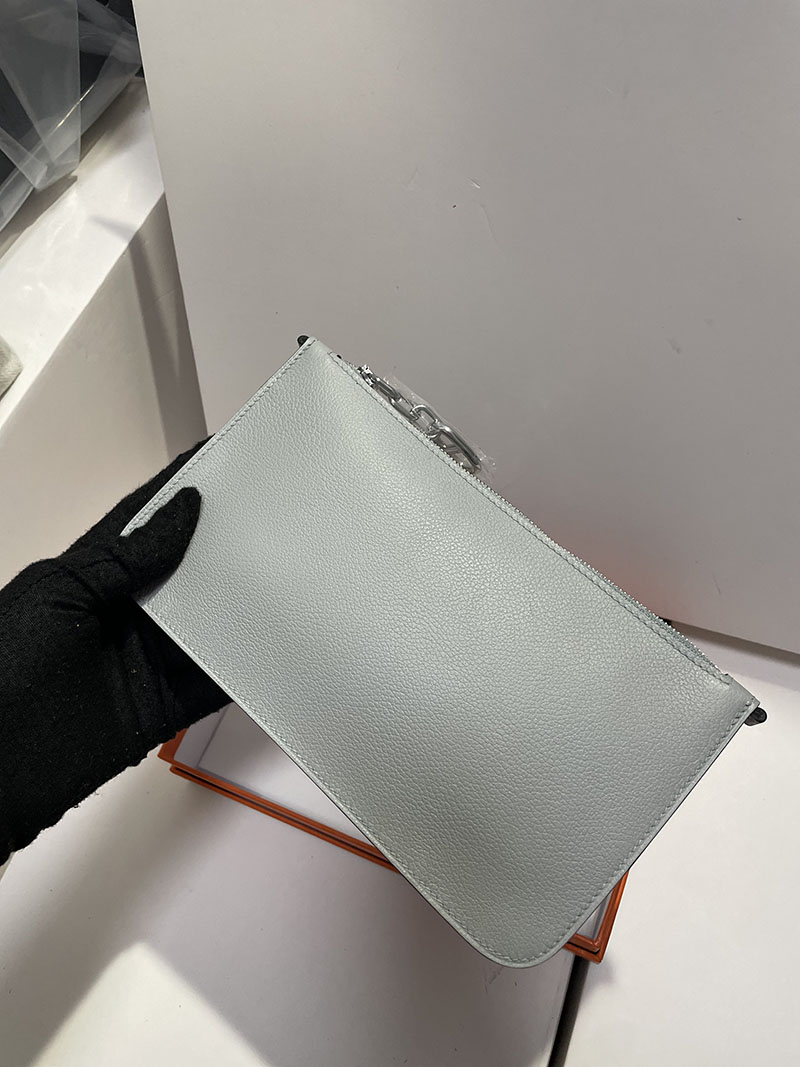 エルメス ジップアンゴー 定価