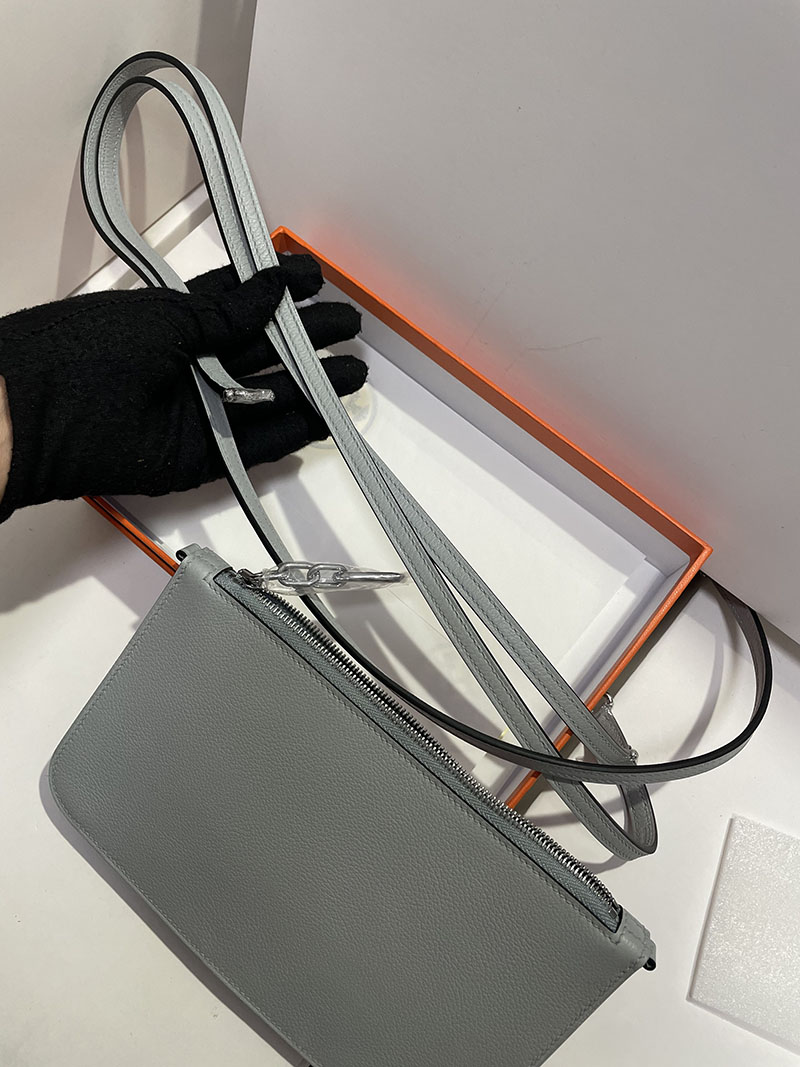 HERMES エルメス クラッチバッグ ジップアンゴー PM シェーヌ・ダンクル ブルーグラシエ トゴ シルバー金具 2526266 エルメス ジップアンゴー 定価 - 画像 (3)