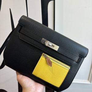 ケリーデペッシュ クラッチ 定価