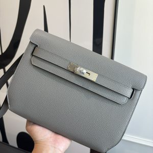 ケリーデペッシュ 定価