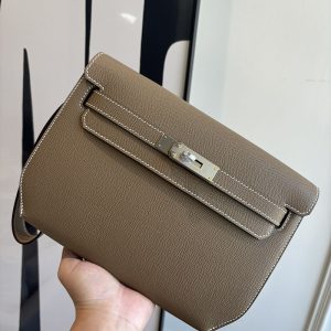 ケリーデペッシュ 定価