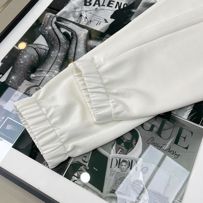 最高級ルイヴィトンスーパーコピー服 lv ハイブリッドジャージーブルゾン&パンツ ホワイト 2525303 ルイヴィトン セットアップ スウェット - 画像 (3)