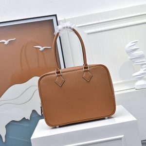 エルメス プリュム 定価