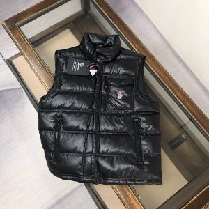 ダウンベスト コーデ メンズ