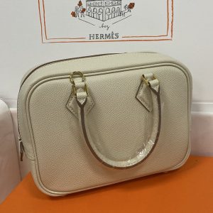 エルメス プリュム28 定価