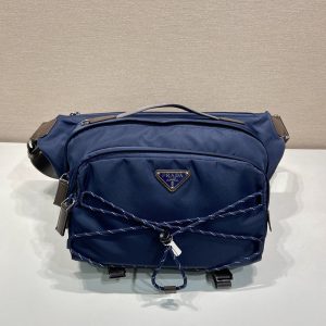 プラダ バッグ ナイロン