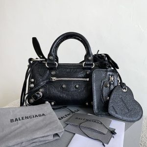 バレンシアガ ミニ バッグ レディース