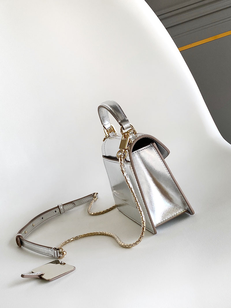 最高級ブルガリスーパーコピー BVLGARI SERPENTI FOREVER MINI TOP HANDLE ショルダーバッグ シルバー 2526366 ブルガリ バッグ レディース - 画像 (9)