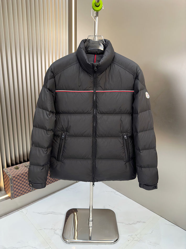 最高級モンクレールスーパーコピー Moncler Bouvaque スタンドカラーパデッドジャケット ブラック 2525383 今年 流行りのダウンジャケット - 画像 (9)