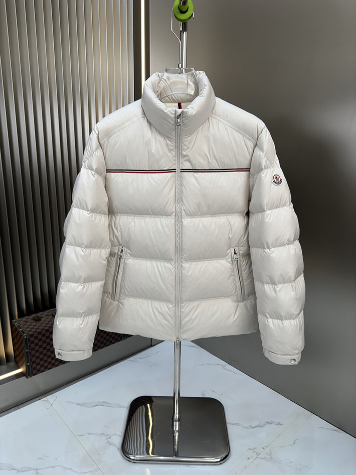 最高級モンクレールスーパーコピー Moncler Bouvaque スタンドカラーパデッドジャケット ブラック 2525383 今年 流行りのダウンジャケット - 画像 (8)
