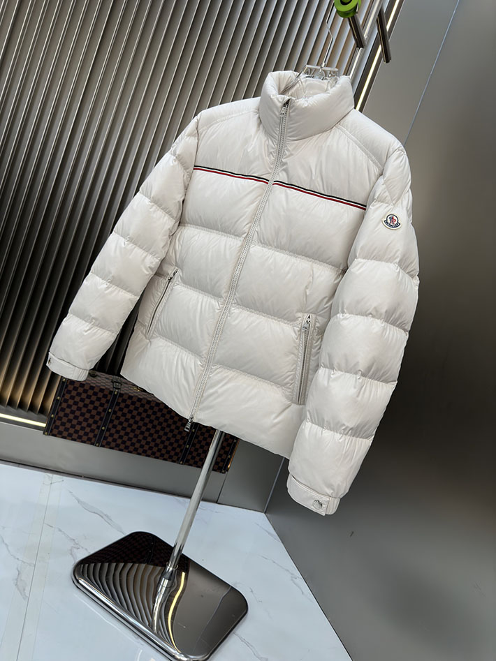 最高級モンクレールスーパーコピー Moncler Bouvaque スタンドカラーパデッドジャケット ブラック 2525383 今年 流行りのダウンジャケット - 画像 (6)