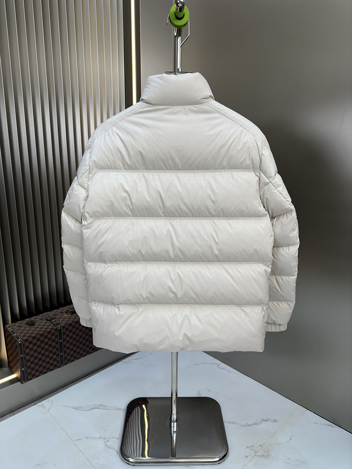 最高級モンクレールスーパーコピー Moncler Bouvaque スタンドカラーパデッドジャケット ブラック 2525383 今年 流行りのダウンジャケット - 画像 (2)