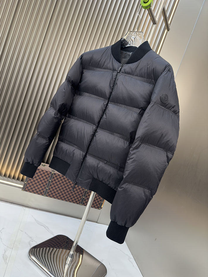最高級モンクレールスーパーコピー Moncler 2025新作 VIOZ ダウンボンバージャケット ブラック 2525386 今年 流行りのダウンジャケット - 画像 (8)
