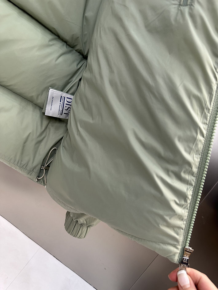 最高級モンクレールスーパーコピー Moncler Verone リバーシブル ダウンジャケット スカイブルー 2525390 モンクレール ダウン レディース - 画像 (4)