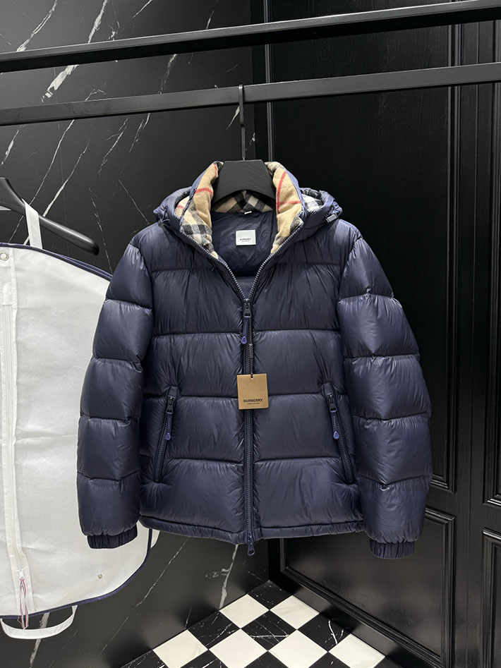 最高級バーバリースーパーコピー BURBERRY リバーシブル チェック フーデッド ダウンジャケット ブルー 2525405 バーバリー アウトレット どれくらい 安い - 画像 (6)