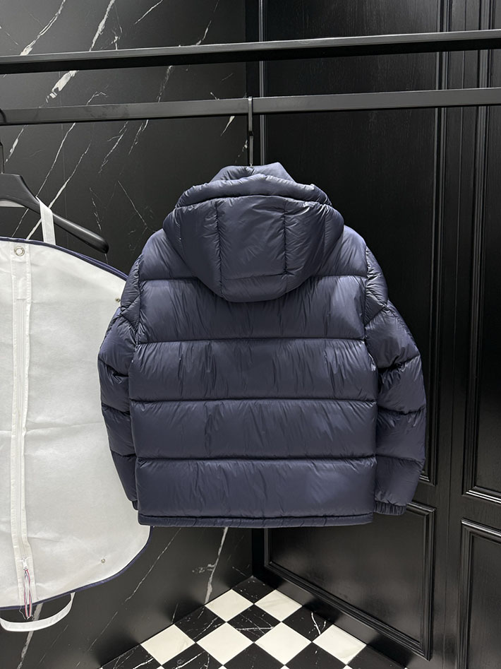 最高級バーバリースーパーコピー BURBERRY リバーシブル チェック フーデッド ダウンジャケット ブルー 2525405 バーバリー アウトレット どれくらい 安い - 画像 (2)