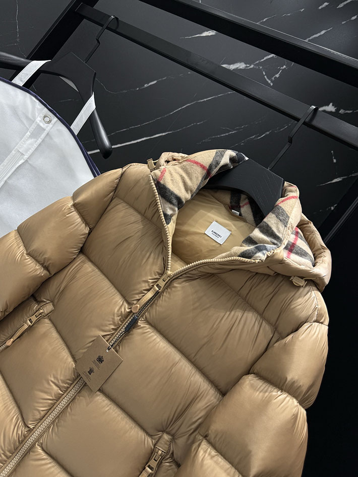 最高級バーバリースーパーコピー BURBERRY リバーシブル チェック フーデッド ダウンジャケット ブラウン 2525406 バーバリー アウトレット どれくらい 安い - 画像 (4)