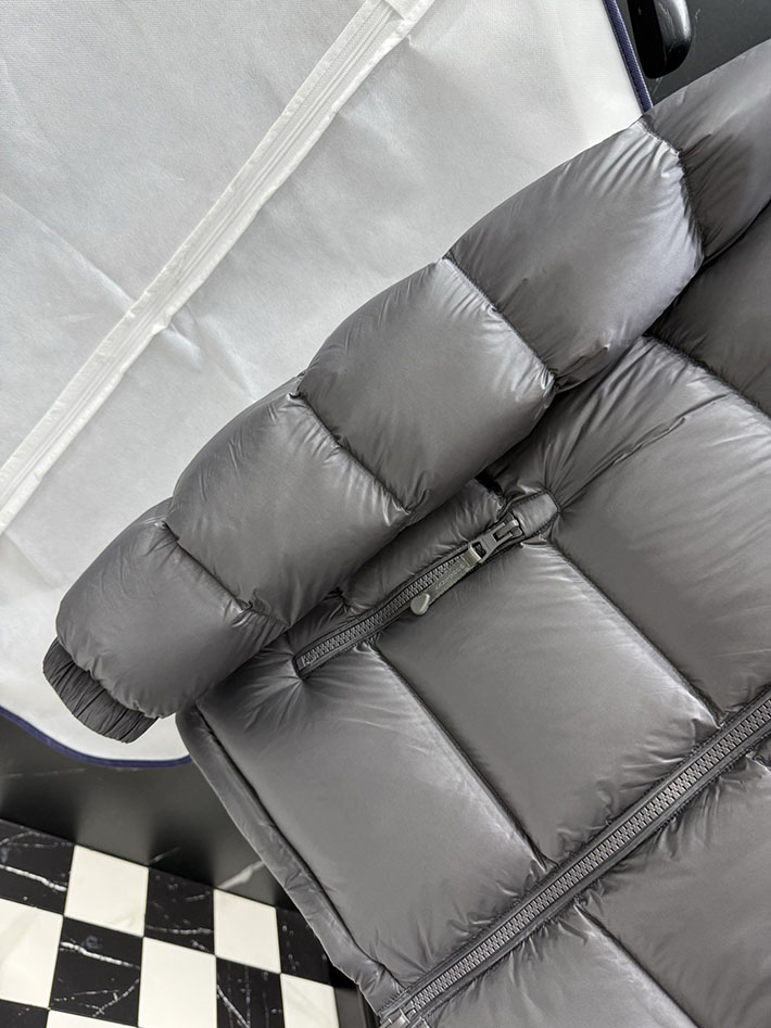 最高級バーバリースーパーコピー BURBERRY リバーシブル チェック フーデッド ダウンジャケット グレー 2525407 バーバリー アウトレット どれくらい 安い - 画像 (7)