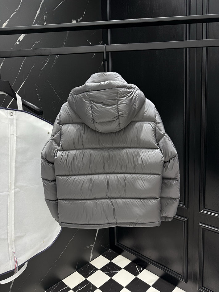 最高級バーバリースーパーコピー BURBERRY リバーシブル チェック フーデッド ダウンジャケット グレー 2525407 バーバリー アウトレット どれくらい 安い - 画像 (2)