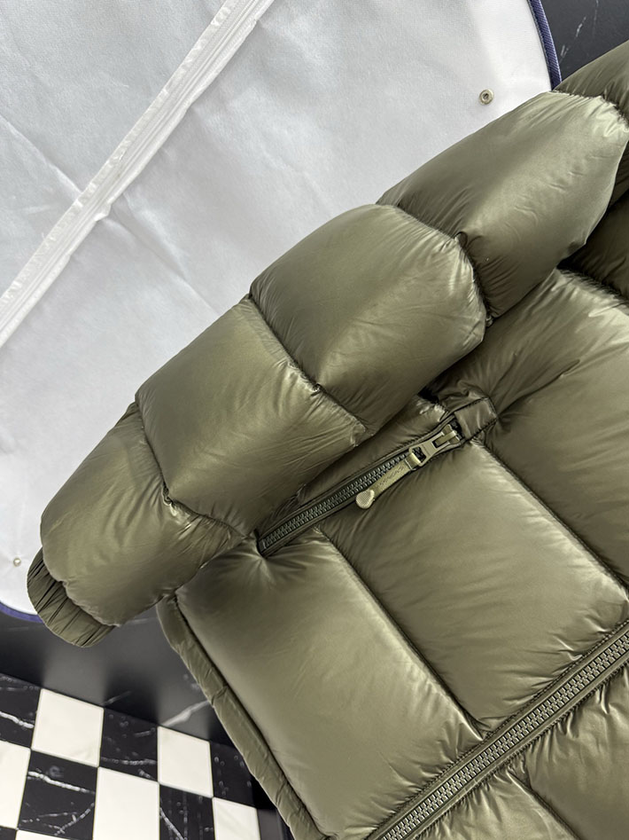 最高級バーバリースーパーコピー BURBERRY リバーシブル チェック フーデッド ダウンジャケット カーキ 2525408 バーバリー アウトレット どれくらい 安い - 画像 (7)