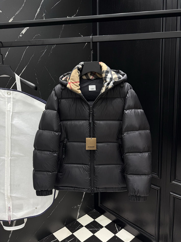 最高級バーバリースーパーコピー BURBERRY リバーシブル チェック フーデッド ダウンジャケット ブラック 2525409 バーバリー アウトレット店舗 - 画像 (7)