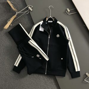 モンクレール セットアップ 新作