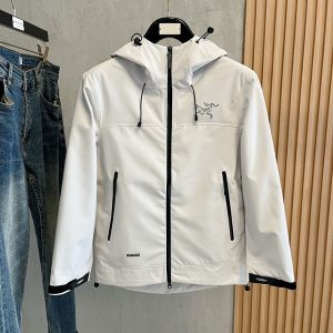 アークテリクス ジャケット 人気